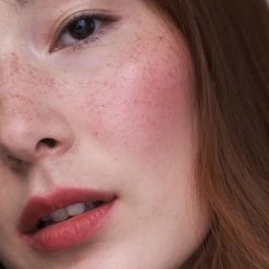 Bisou Blush Crème -L:A Bruket Soldes 1vfr bisou blush aissa carre