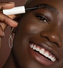 Brow Gel Gel Sourcils -L:A Bruket Soldes ILIAEssentialBrowGel D 3