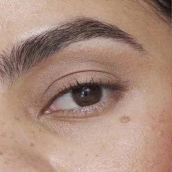 Liquid Powder Matte Eye Tint Fard à Paupières Crème Mat -L:A Bruket Soldes Liquid Powder Matte Comparision Grid CORK