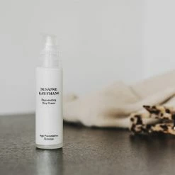 Rejuvenating Day Cream Crème De Jour Revitalisante 8 Rejuvenating Day Cream Crème De Jour Revitalisante -L:A Bruket Soldes Rejunevating Day cream 2