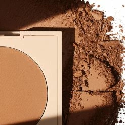 Nightlite Bronzing Powder Poudre De Soleil -L:A Bruket Soldes nightlite bloc inspi4 TINY
