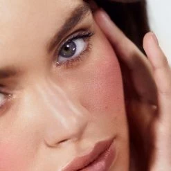 RMS Beauty ReDimension Hydra Powder Blush -L:A Bruket Soldes visuel modele blush rms Hanky Panky