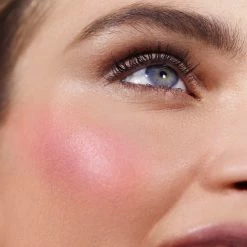 RMS Beauty ReDimension Hydra Powder Blush -L:A Bruket Soldes visuel modele blush rms beauty French Rose